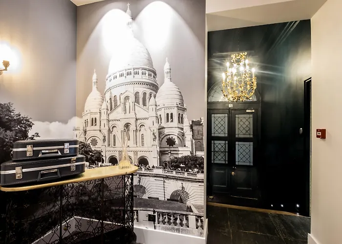 1Er Etage Sopi-Montmartre Hotel Parijs